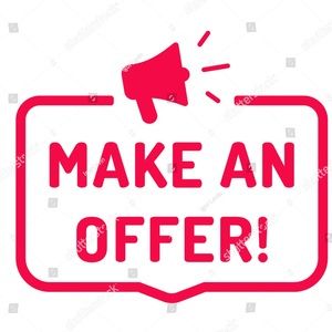 MAKE AN OFFER ❤️